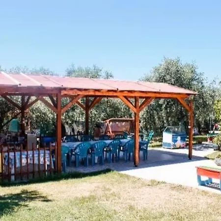 Campsite Caravan Rona *
